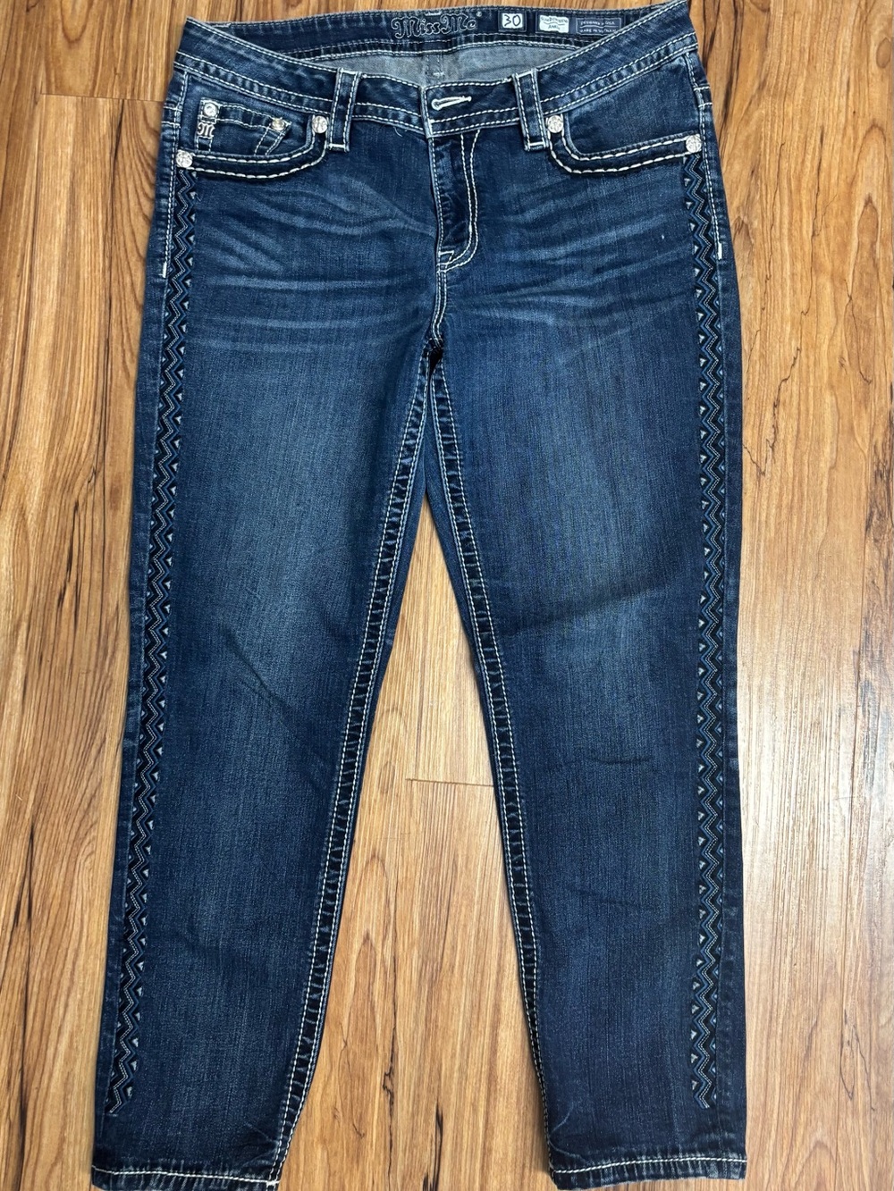 Miss Me Dark Blue Cropped Skinny Jeans with Side Embroidery